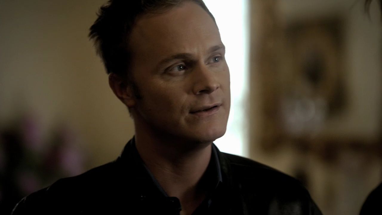 214VampireDiaries0575.jpg