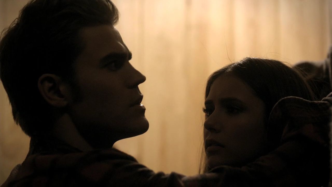 214VampireDiaries0743.jpg