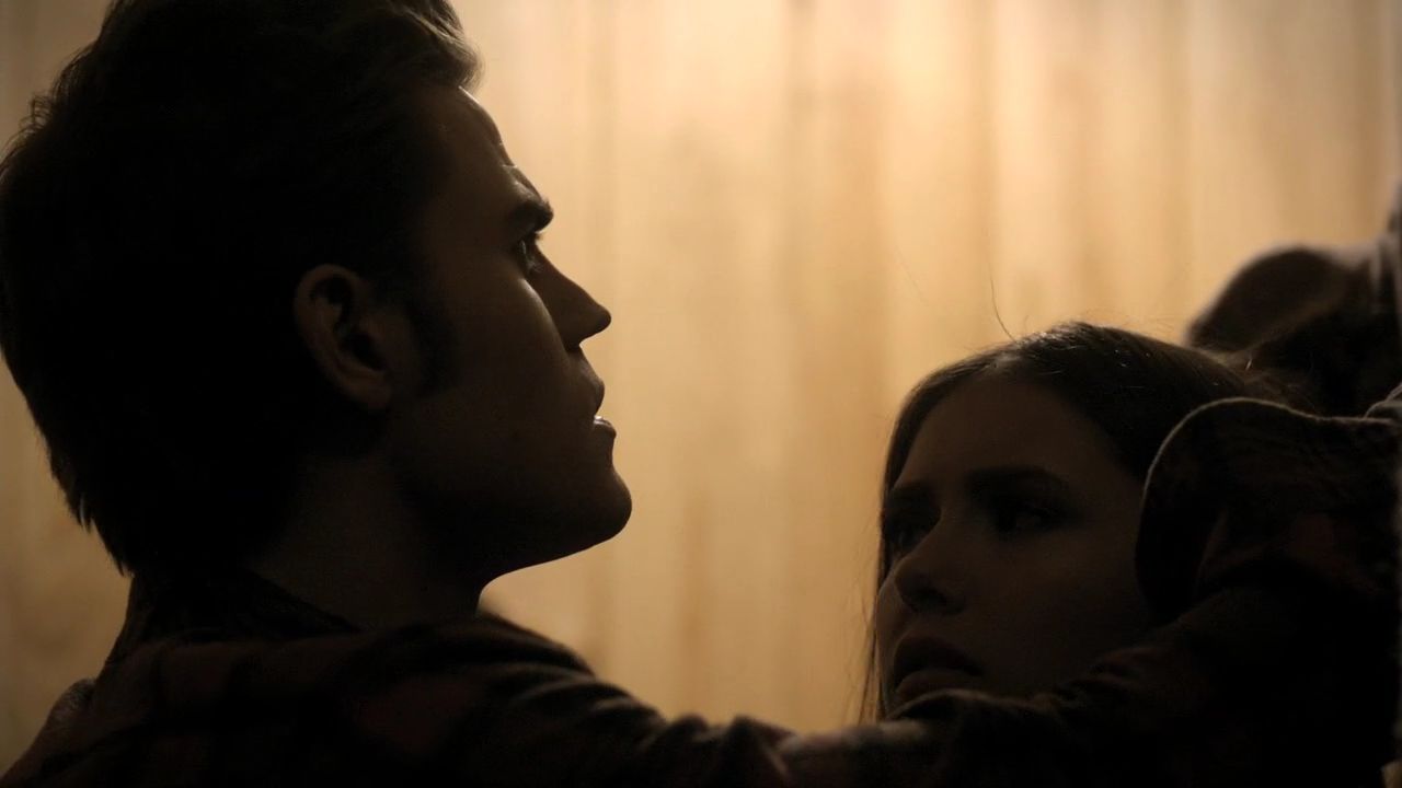 214VampireDiaries0744.jpg