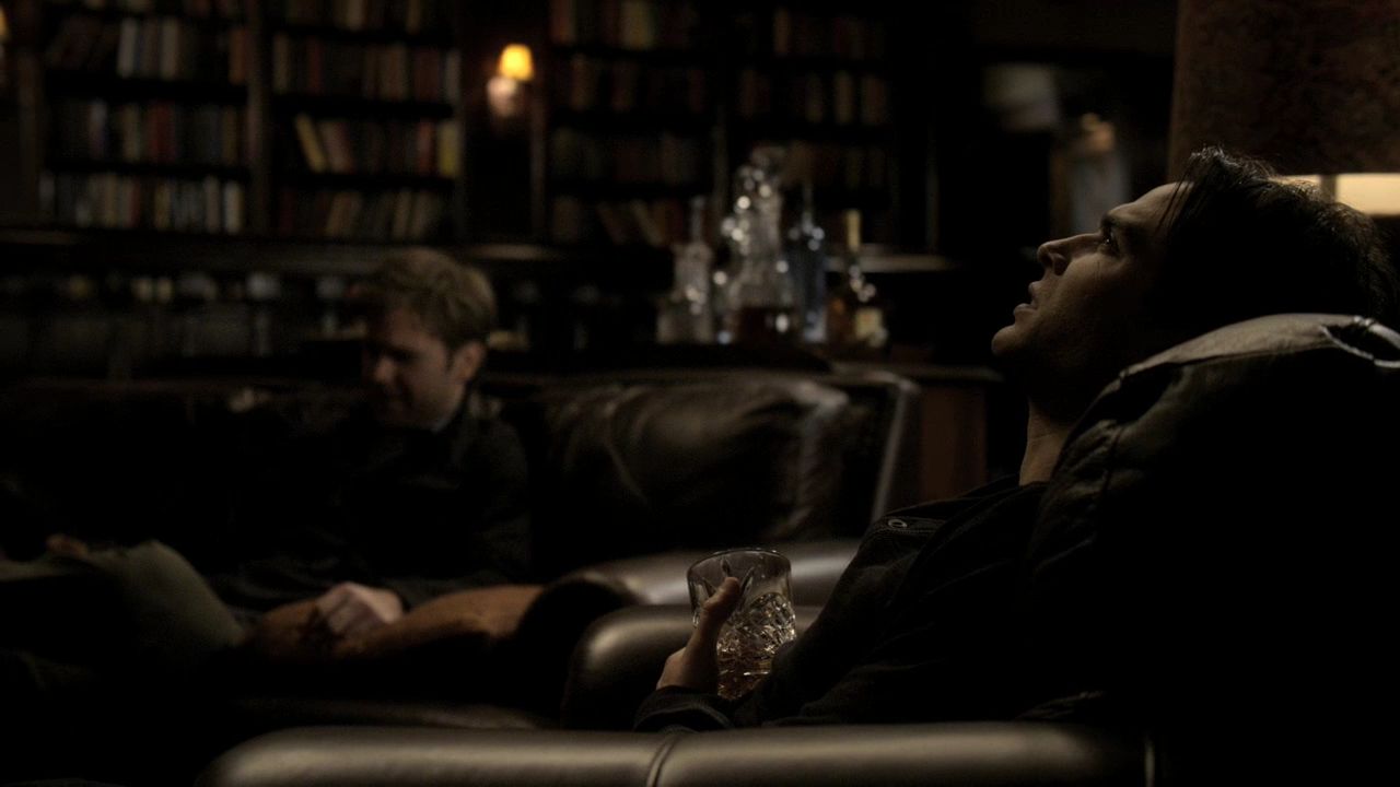 214VampireDiaries0848.jpg