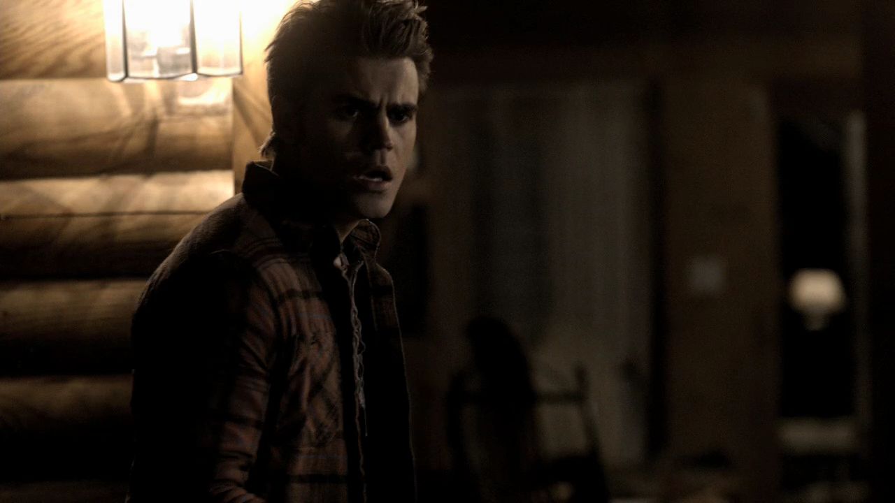 214VampireDiaries1302.jpg