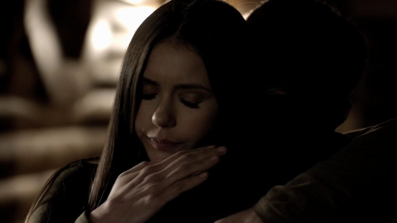 214VampireDiaries1342.jpg