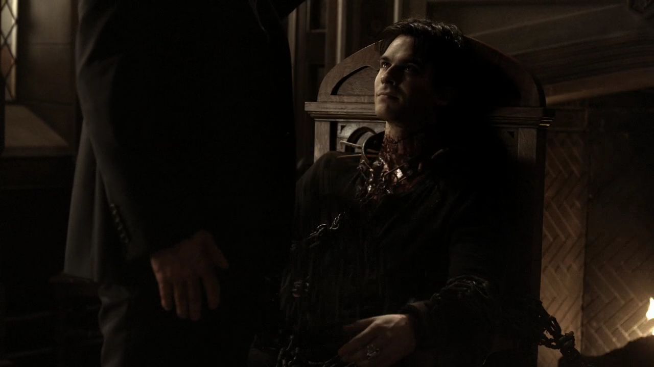 214VampireDiaries1396.jpg