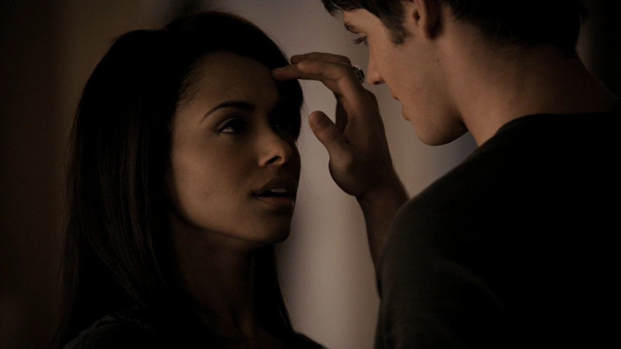 214VampireDiaries1549.jpg