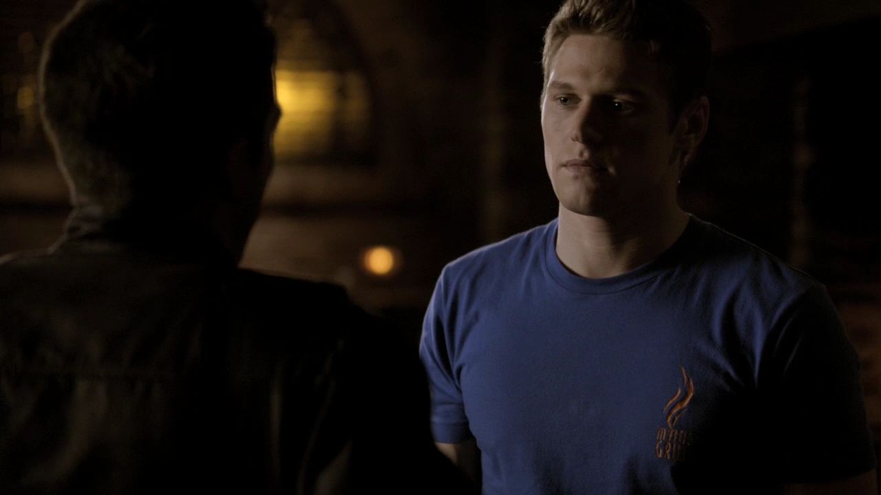 214VampireDiaries1574.jpg