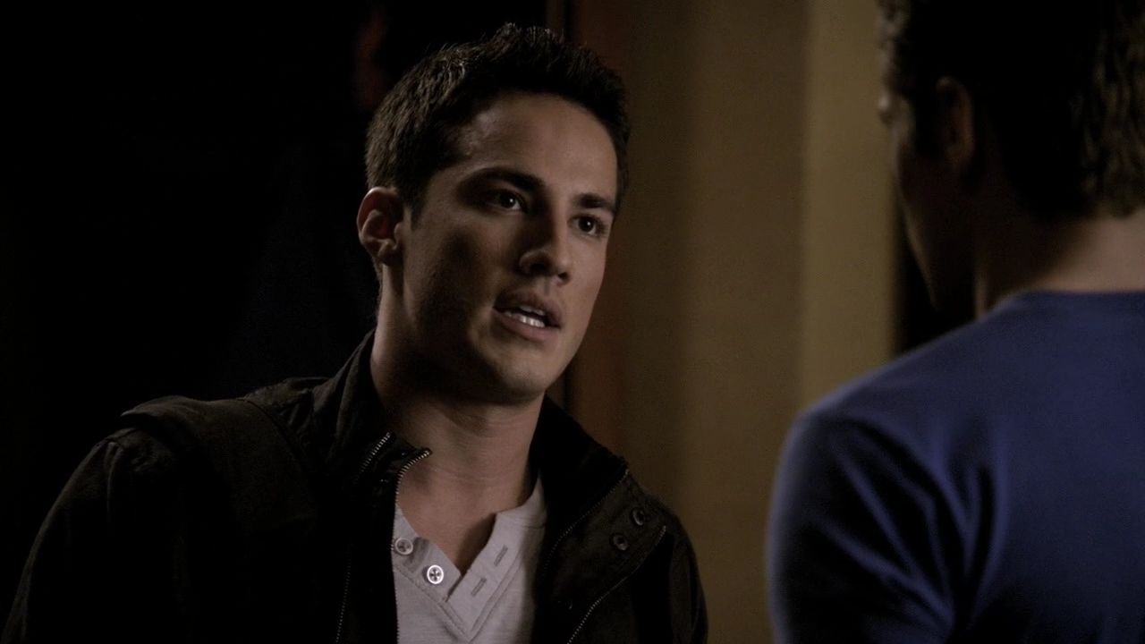 214VampireDiaries1582.jpg