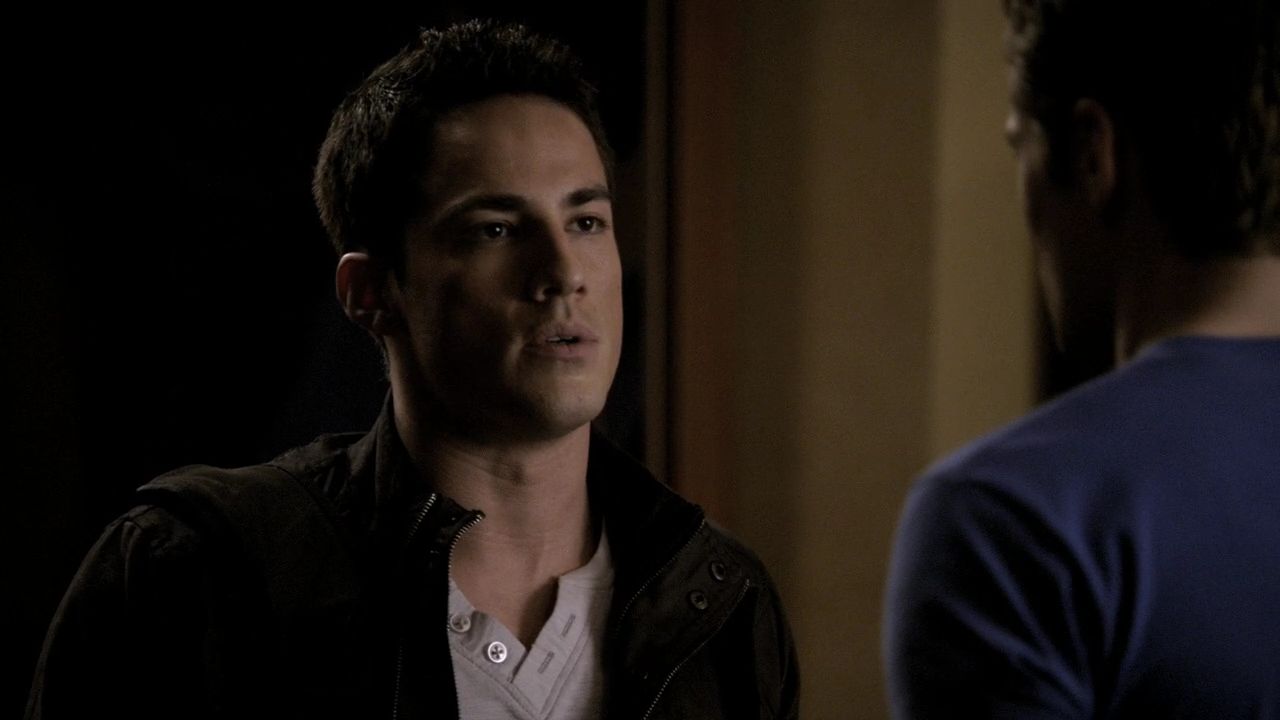214VampireDiaries1587.jpg