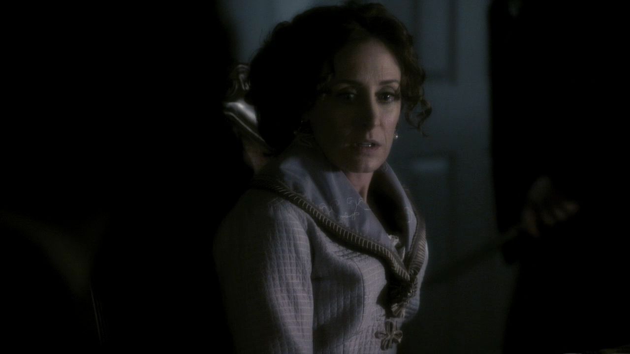 215VampireDiaries0032.jpg