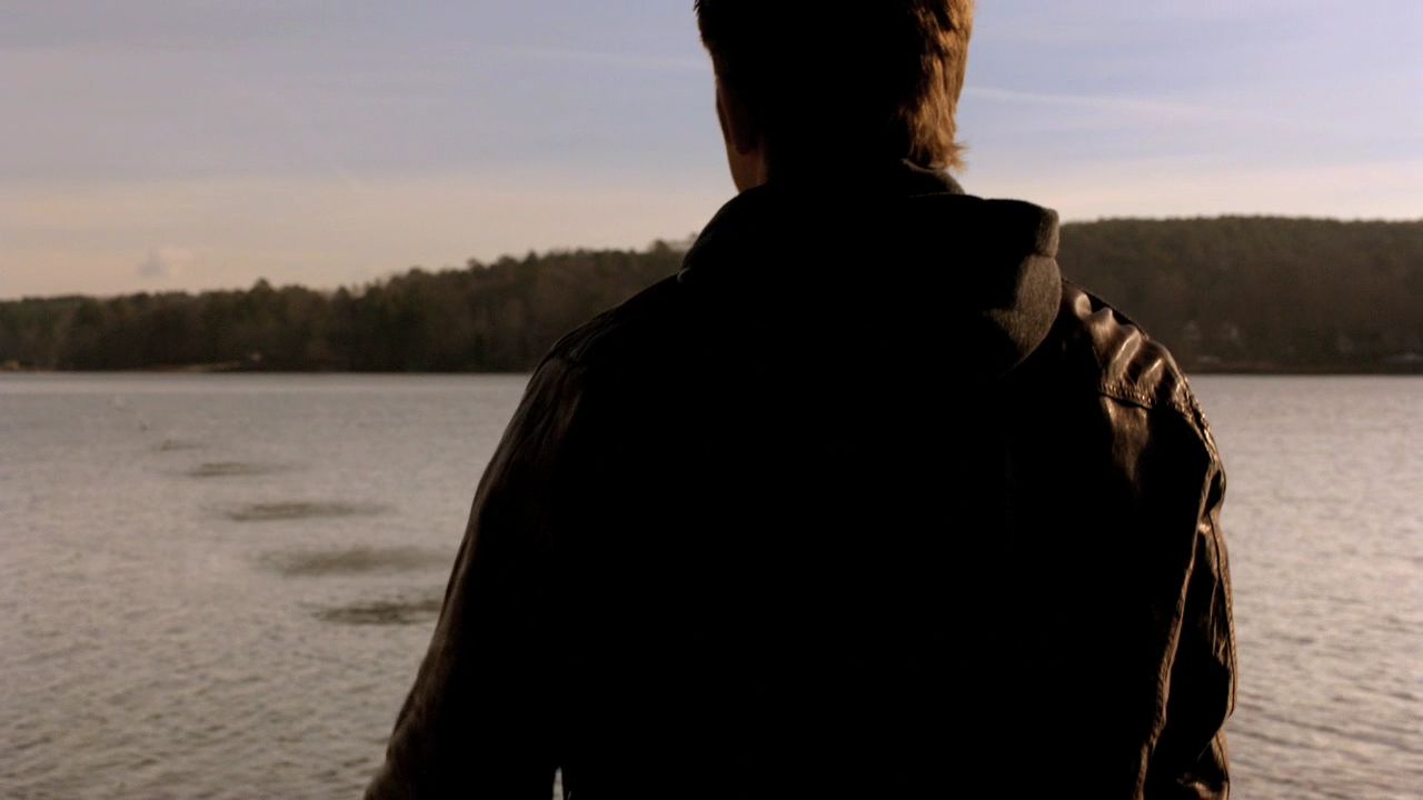 215VampireDiaries0100.jpg