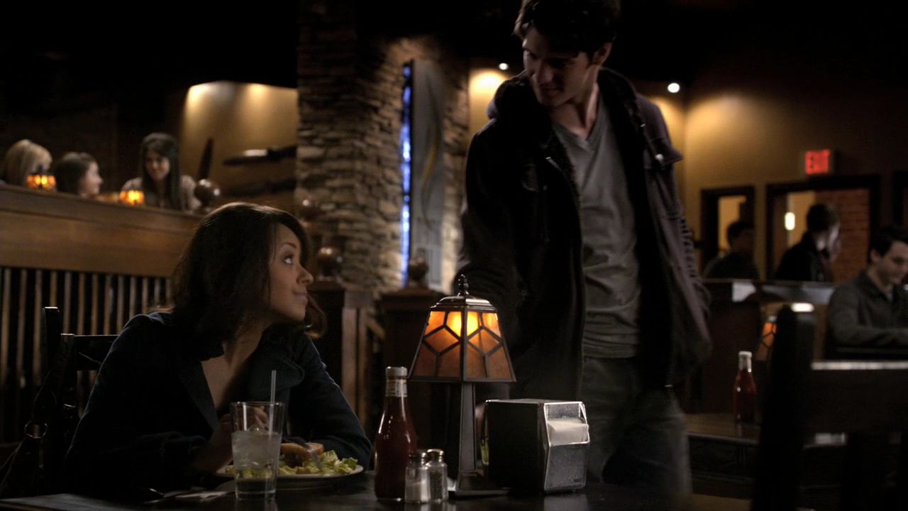 215VampireDiaries0215.jpg