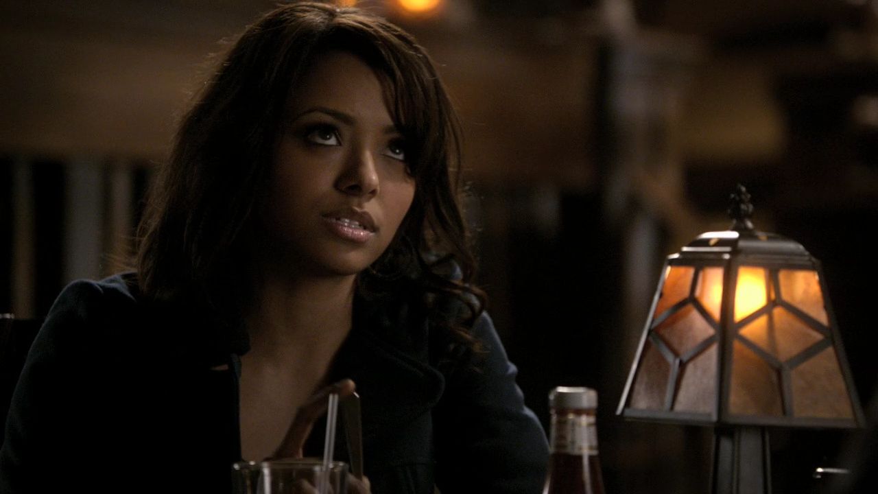 215VampireDiaries0220.jpg