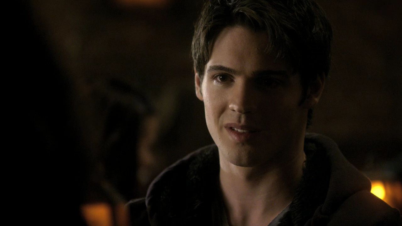 215VampireDiaries0233.jpg