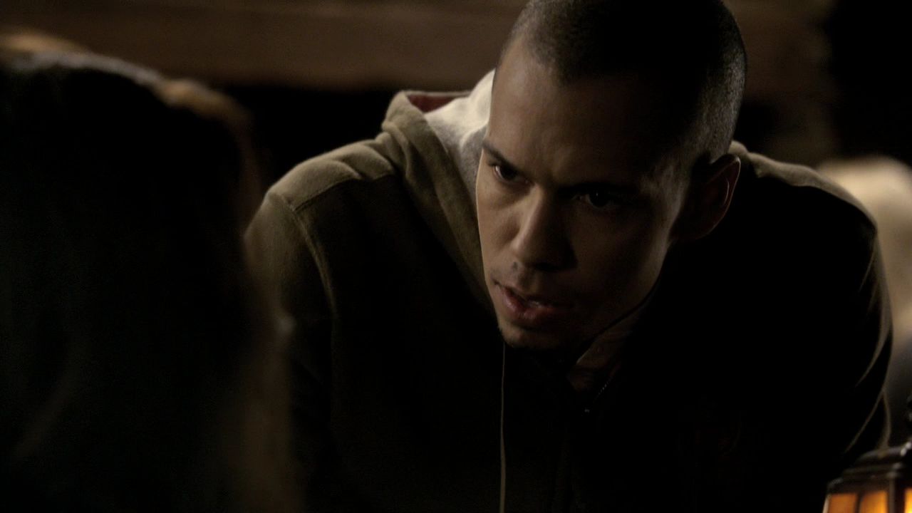 215VampireDiaries0240.jpg