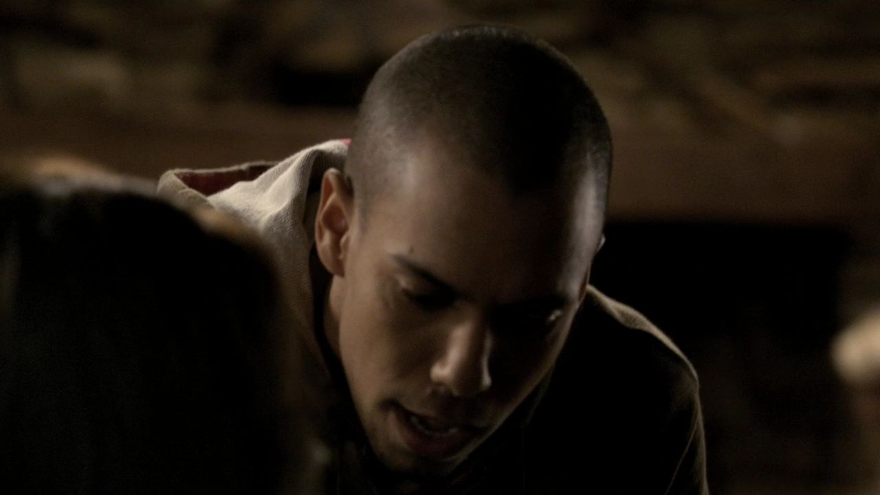 215VampireDiaries0254.jpg