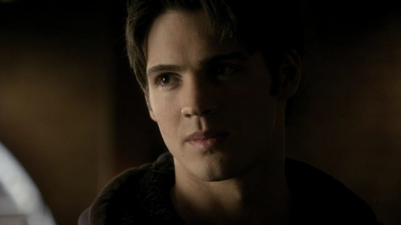215VampireDiaries0262.jpg