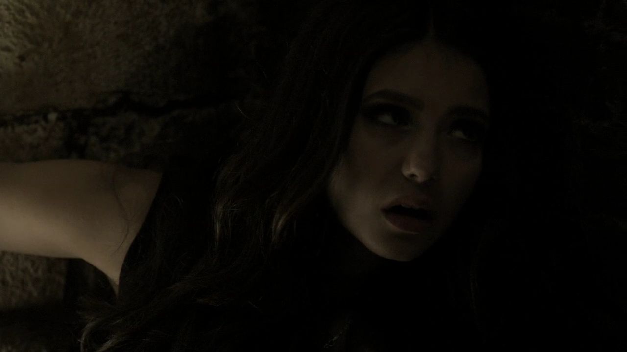 215VampireDiaries0536.jpg