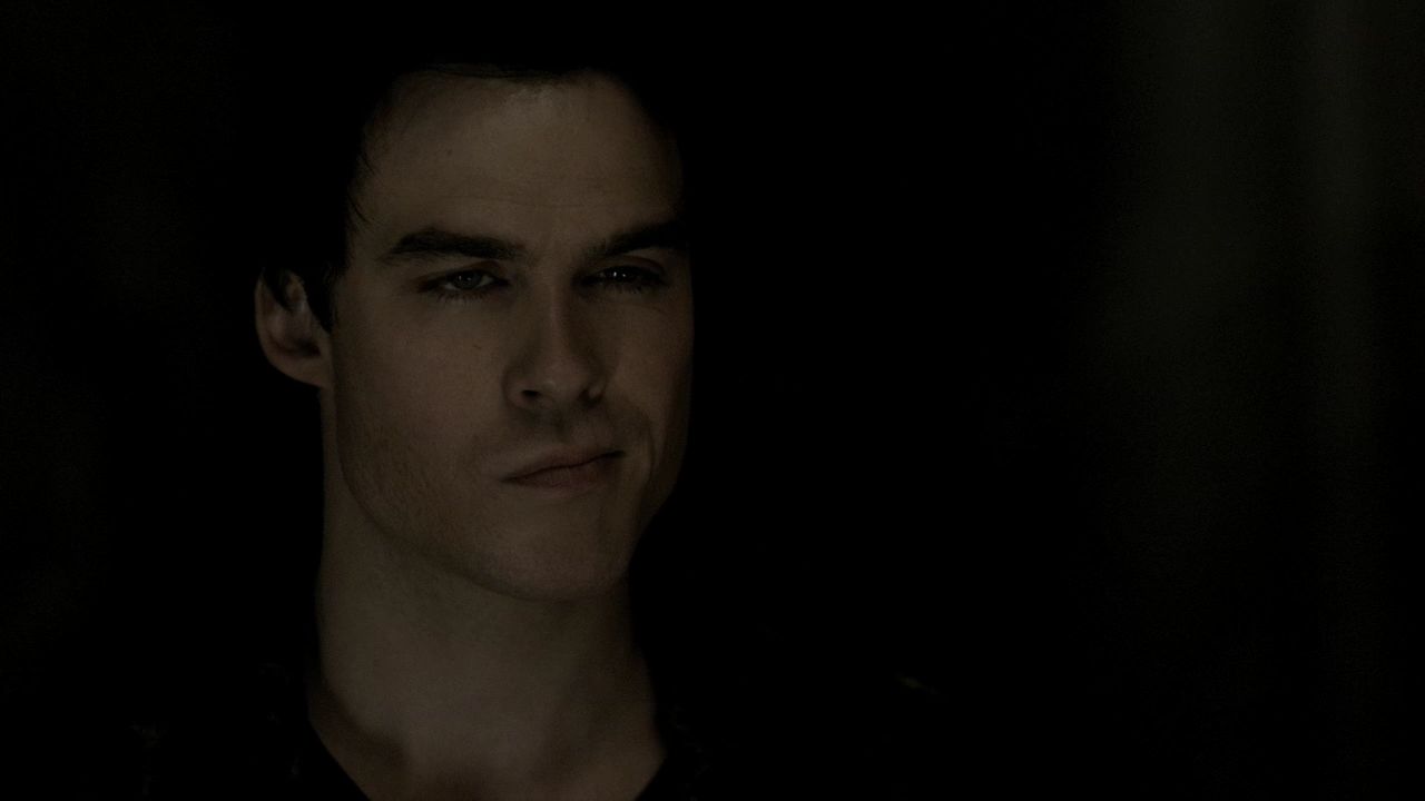 215VampireDiaries0543.jpg