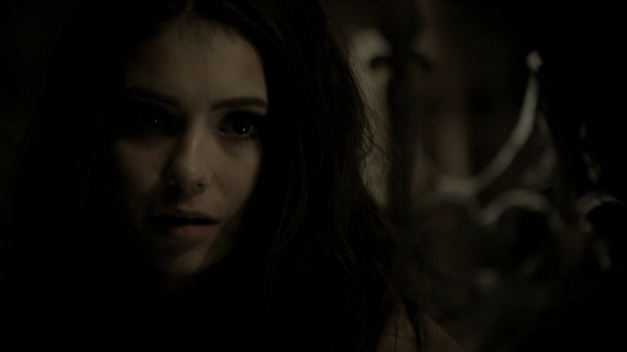 215VampireDiaries0553.jpg