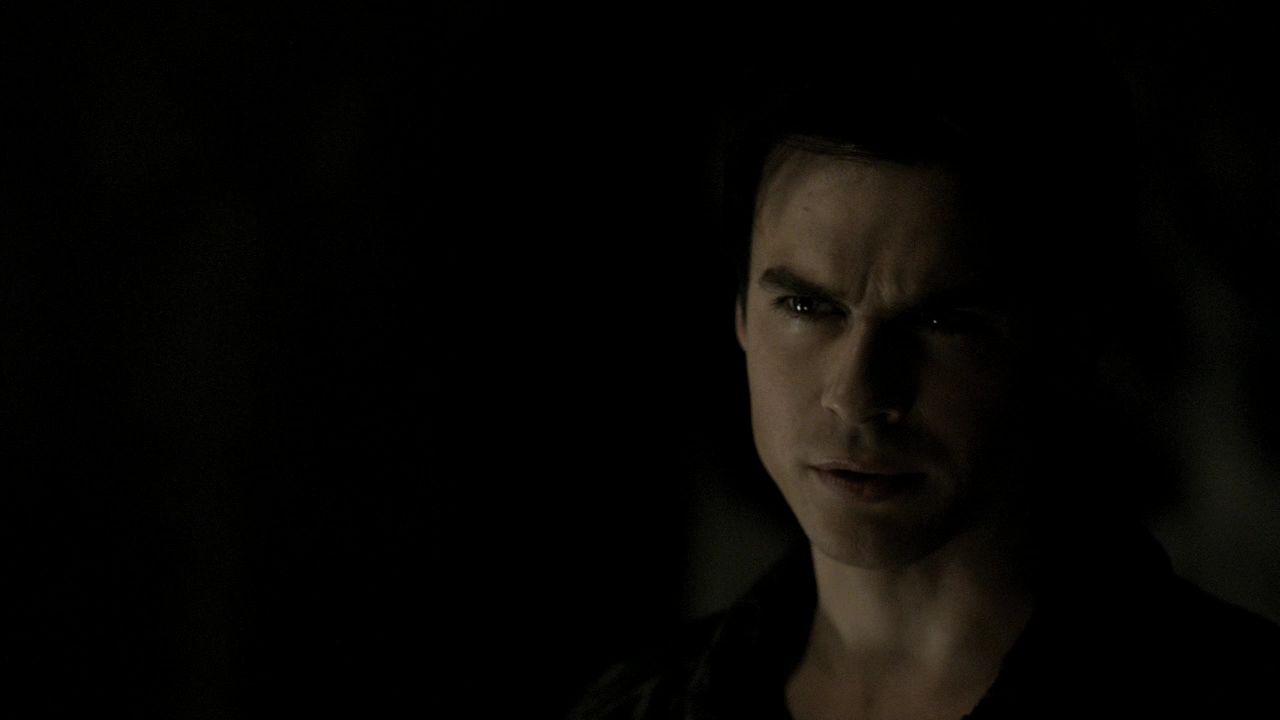 215VampireDiaries0556.jpg