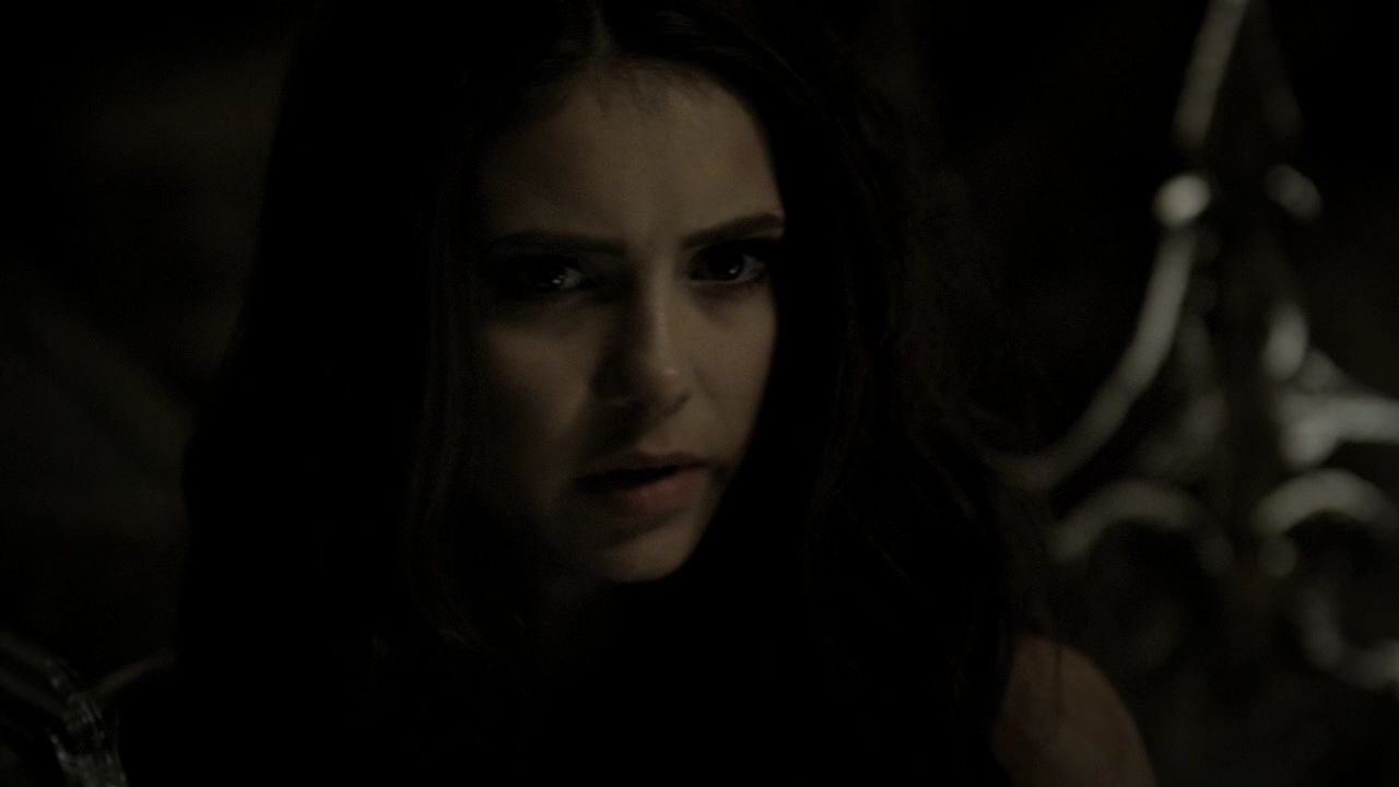 215VampireDiaries0571.jpg