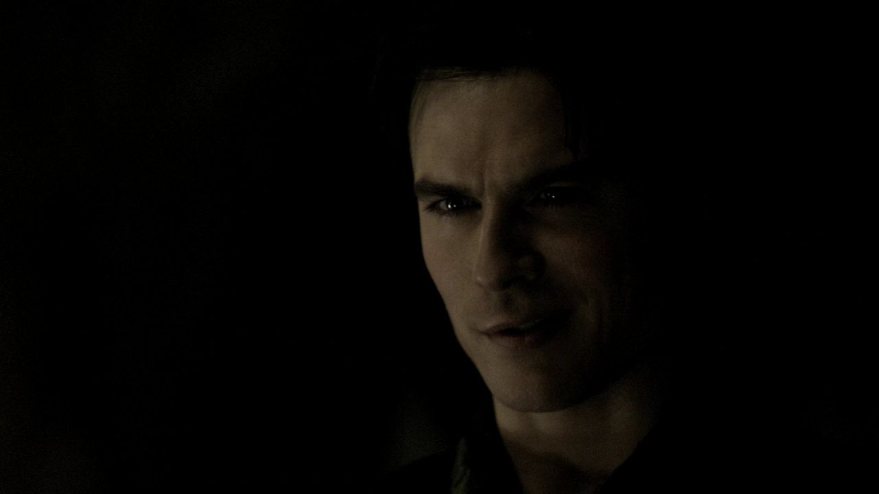 215VampireDiaries0575.jpg