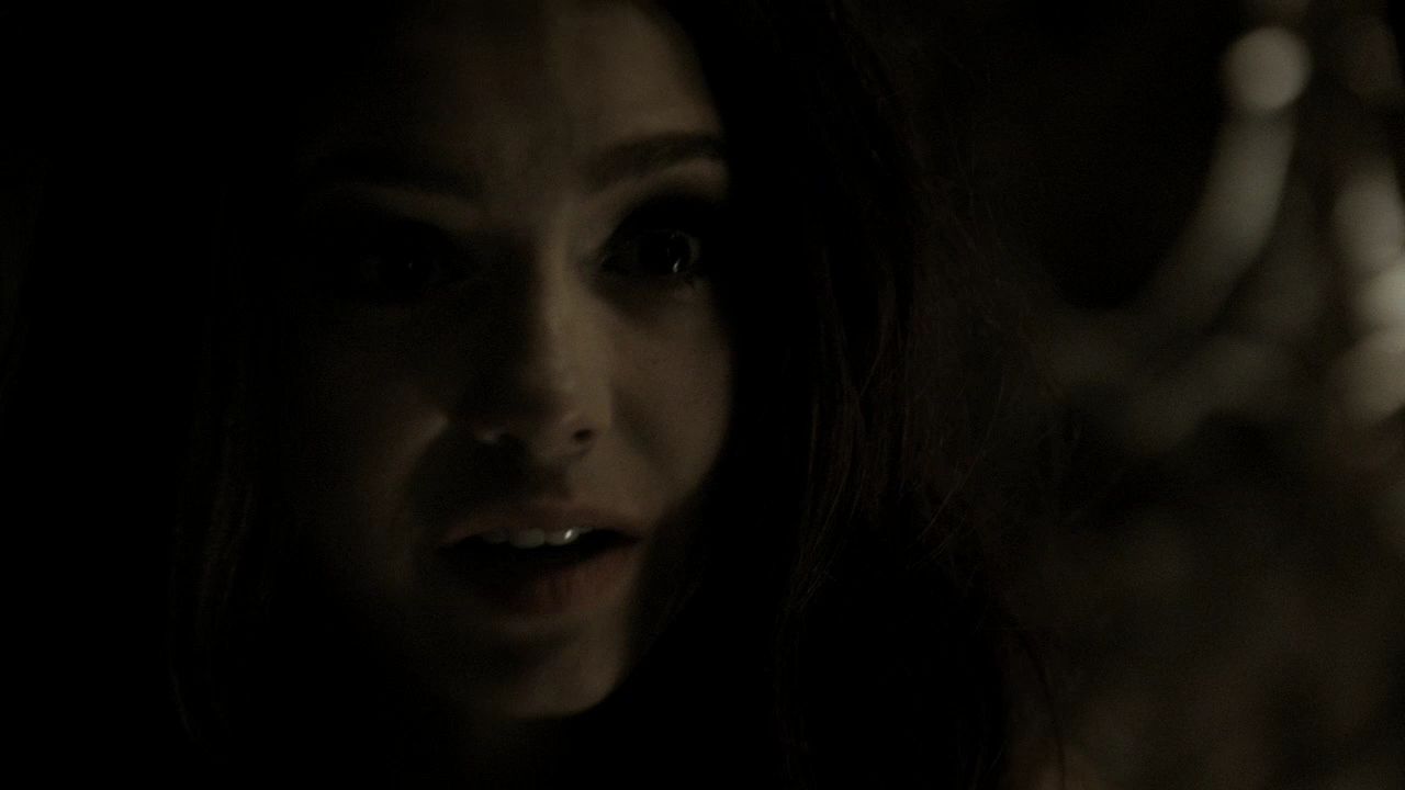 215VampireDiaries0586.jpg