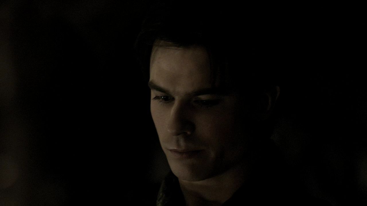 215VampireDiaries0590.jpg