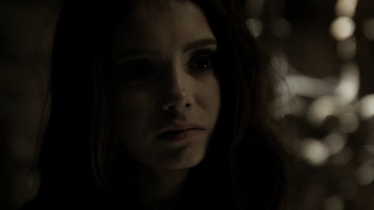 215VampireDiaries0592.jpg