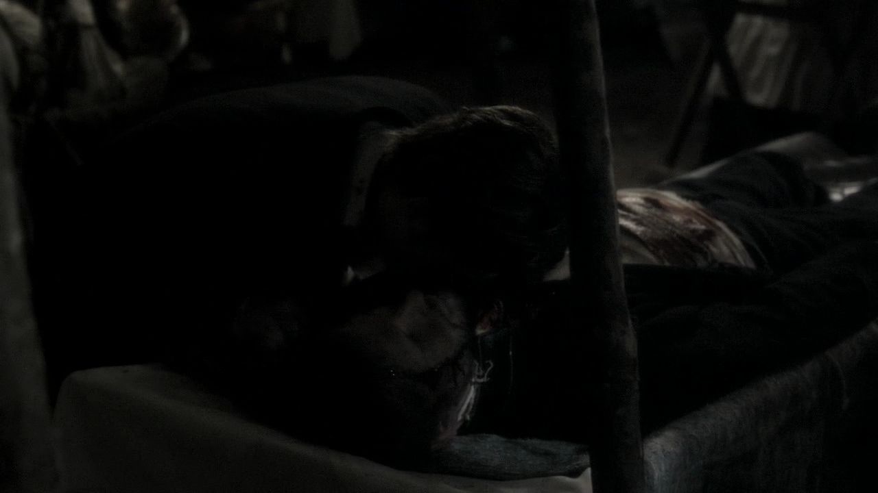 215VampireDiaries0618.jpg