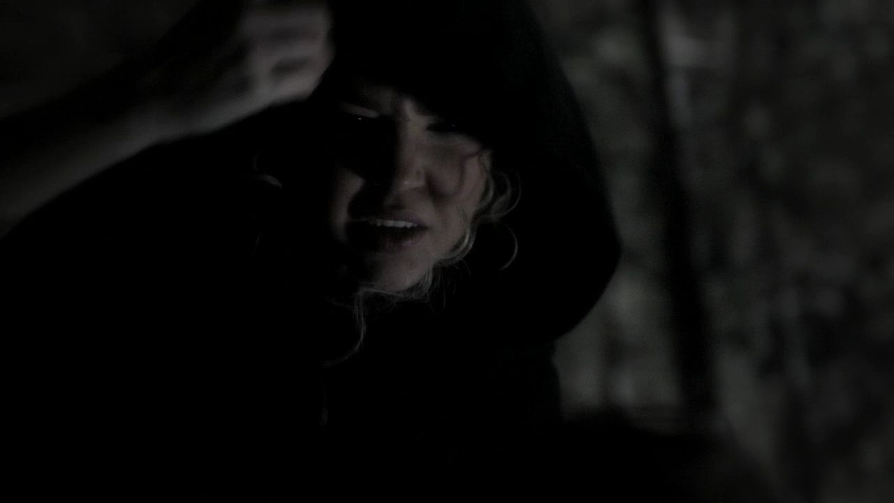 215VampireDiaries0644.jpg