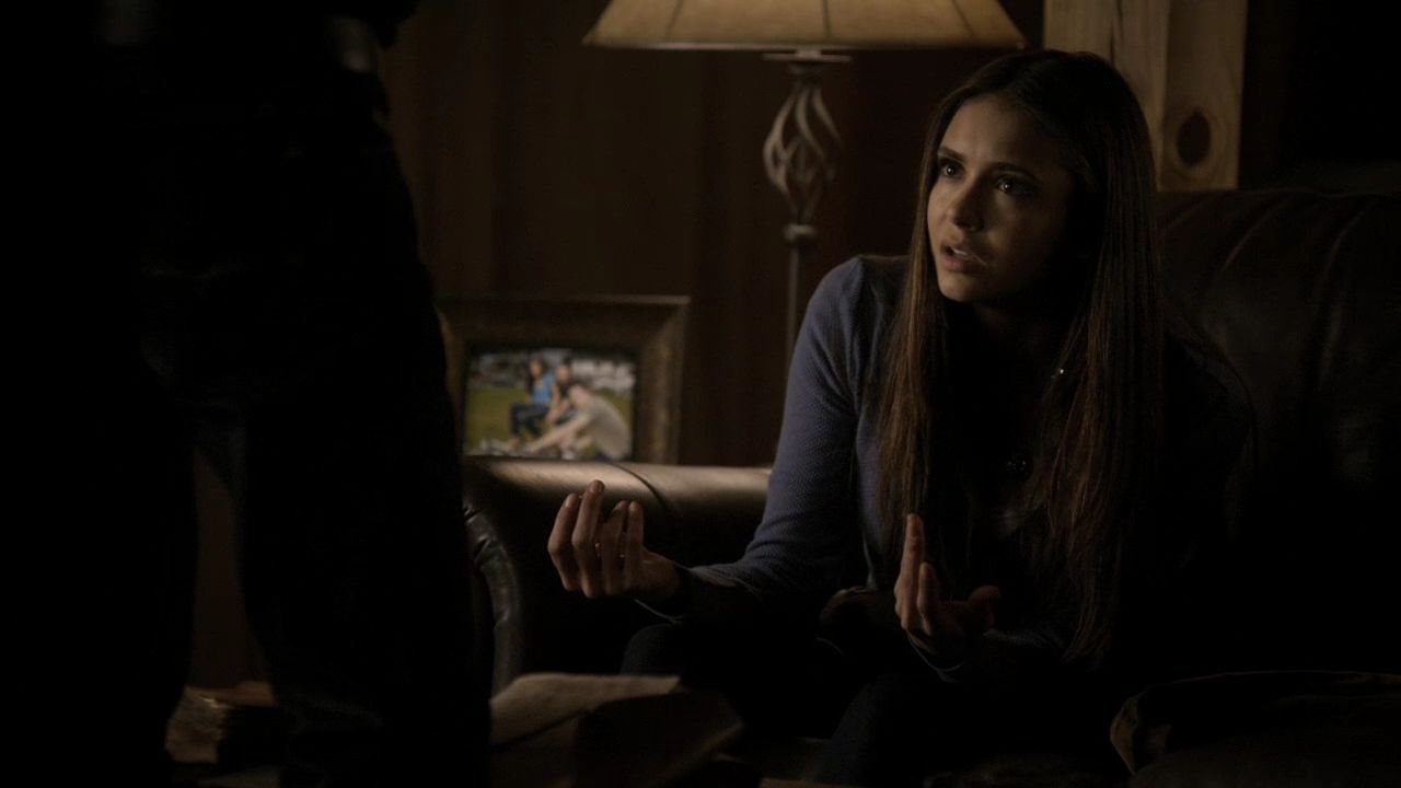 215VampireDiaries1008.jpg