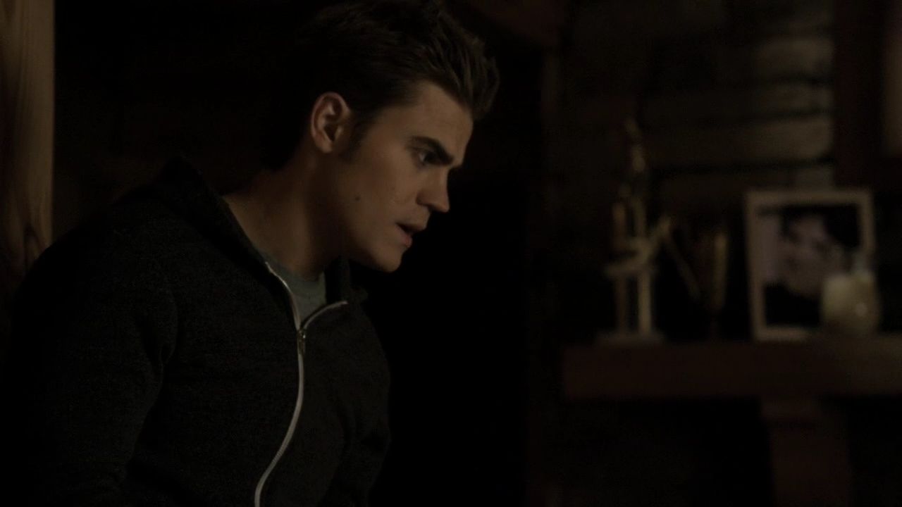 215VampireDiaries1021.jpg