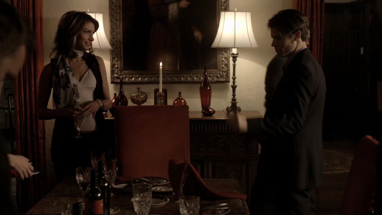 215VampireDiaries1033.jpg