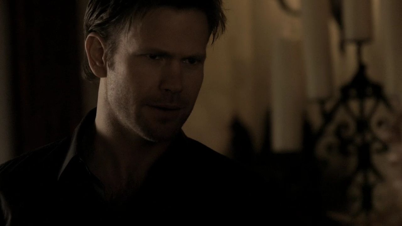 215VampireDiaries1042.jpg