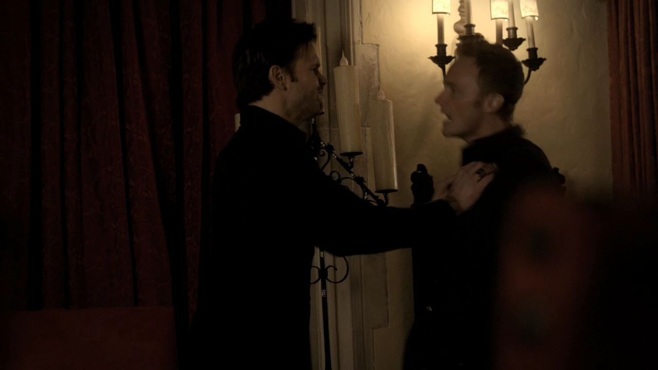 215VampireDiaries1051.jpg