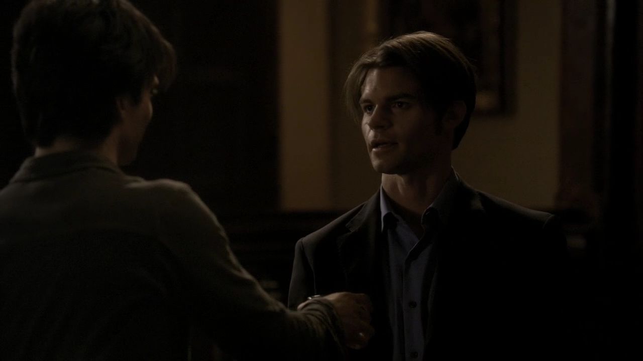 215VampireDiaries1080.jpg