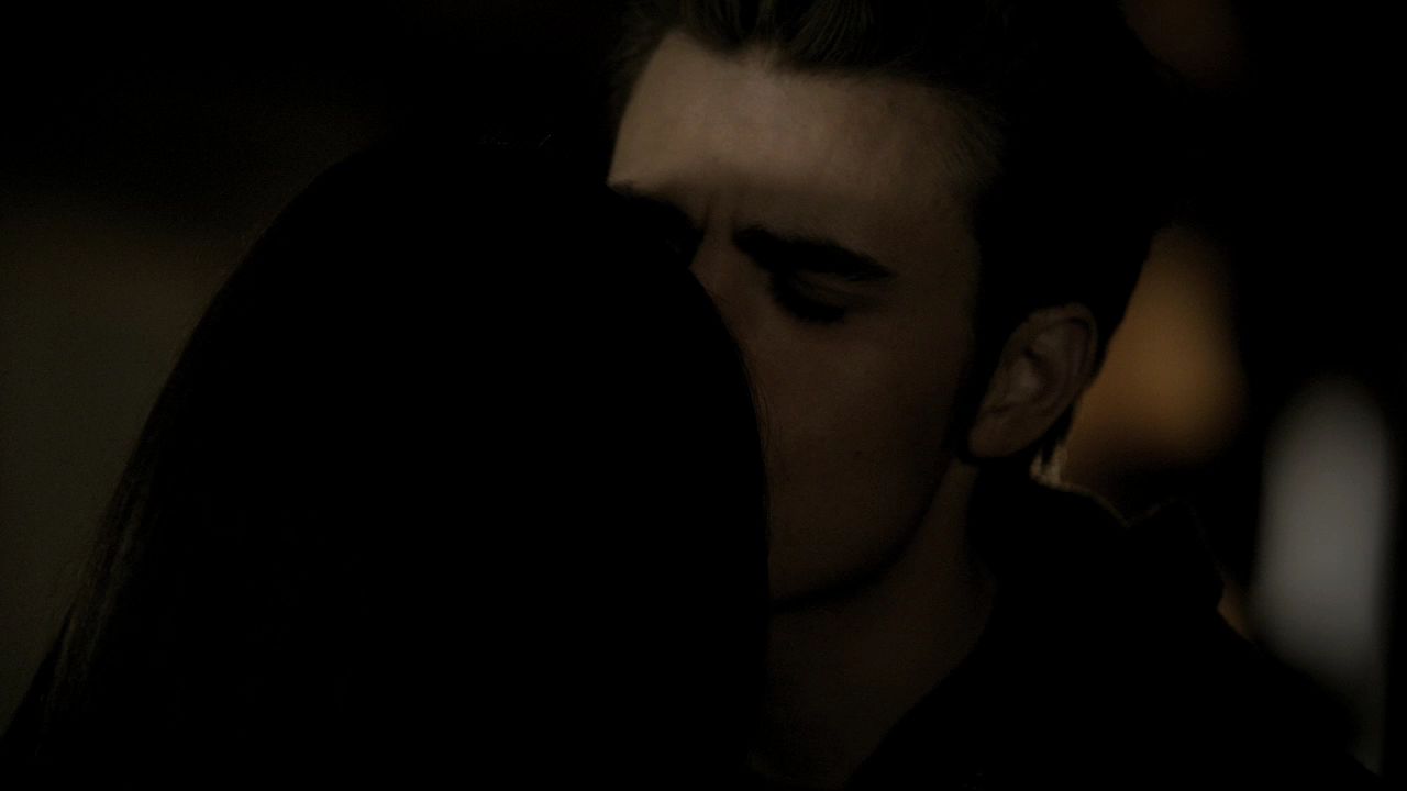 215VampireDiaries1298.jpg