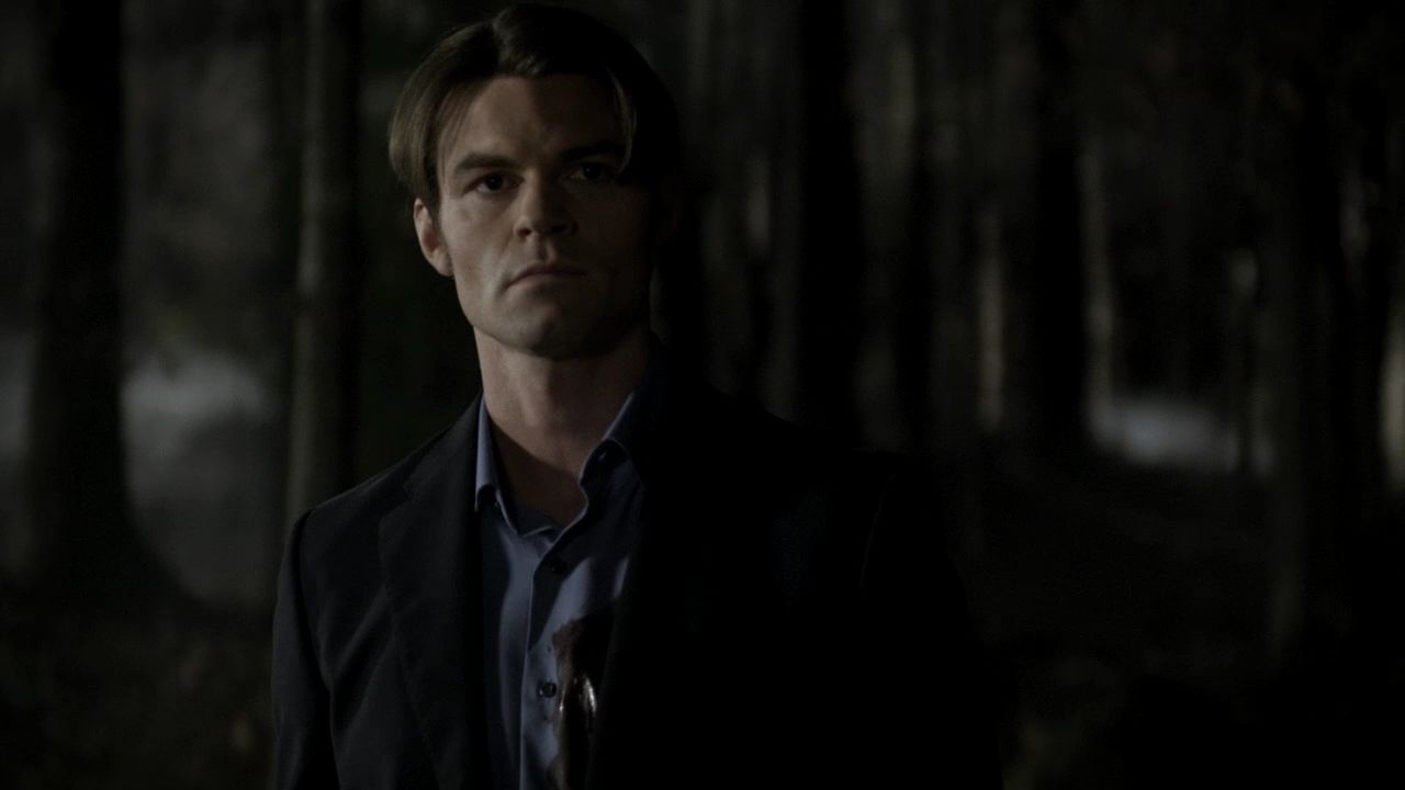 215VampireDiaries1484.jpg