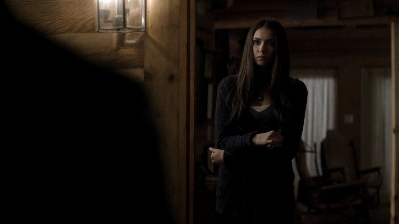 215VampireDiaries1526.jpg