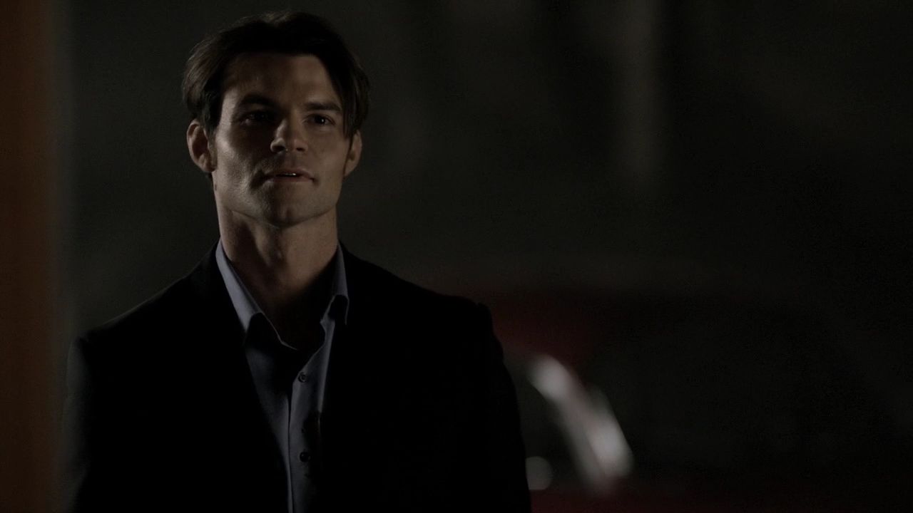 215VampireDiaries1535.jpg