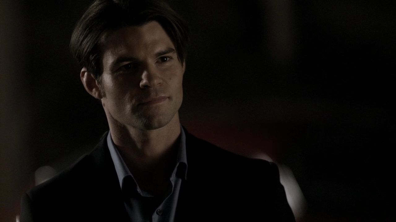 215VampireDiaries1554.jpg