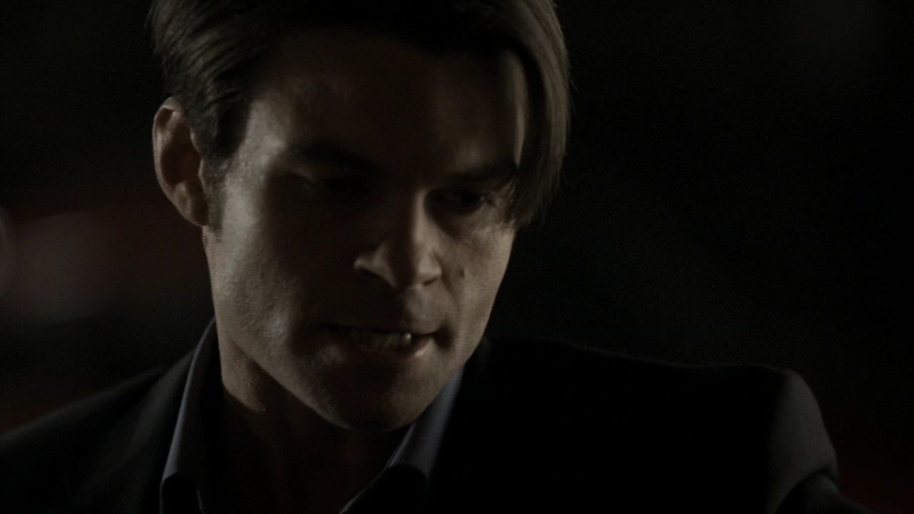 215VampireDiaries1588.jpg