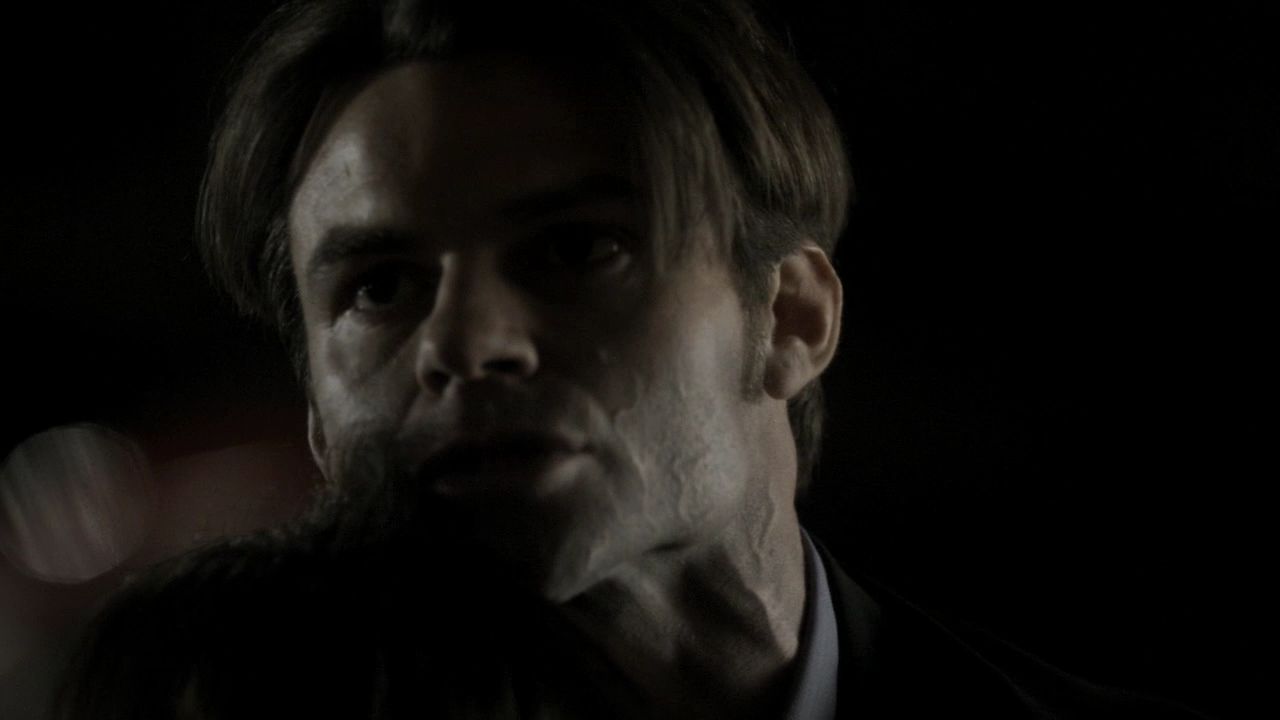 215VampireDiaries1600.jpg