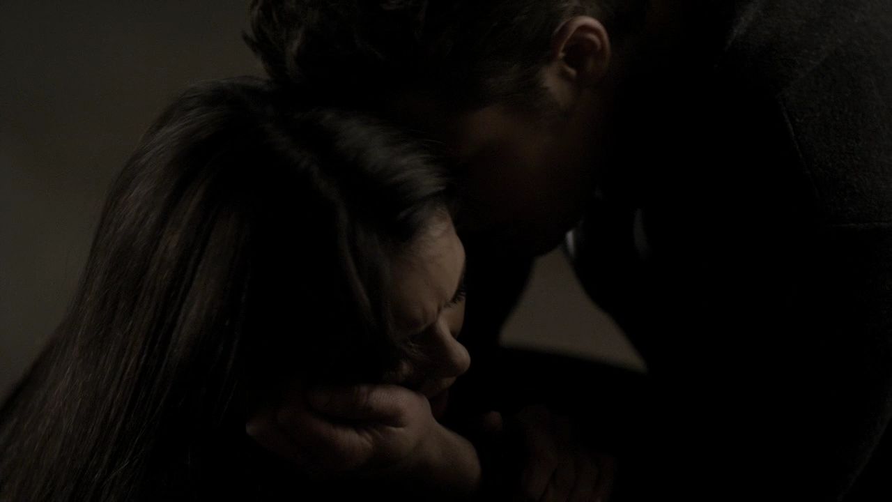 215VampireDiaries1612.jpg