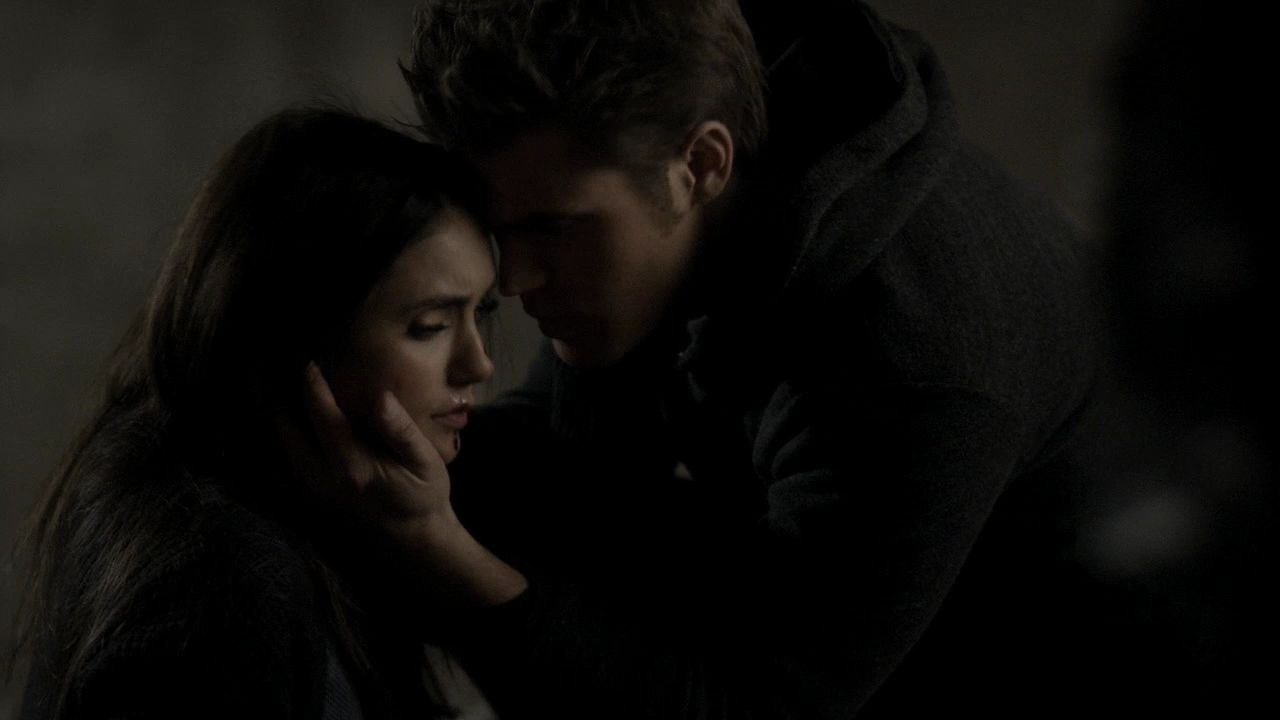 215VampireDiaries1618.jpg