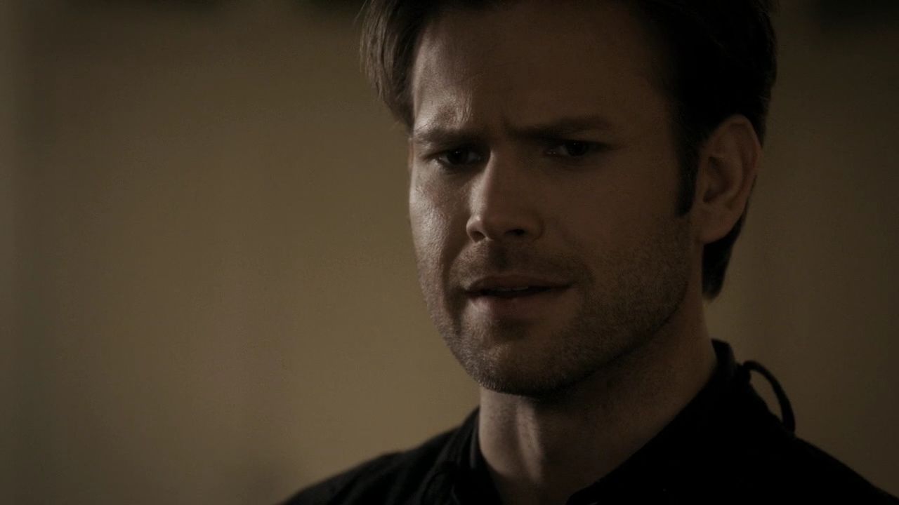 215VampireDiaries1696.jpg