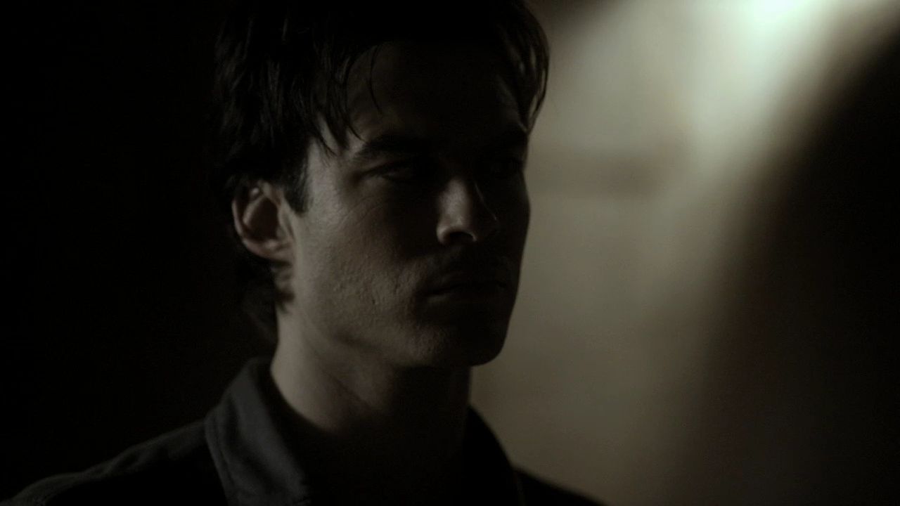 215VampireDiaries1740.jpg