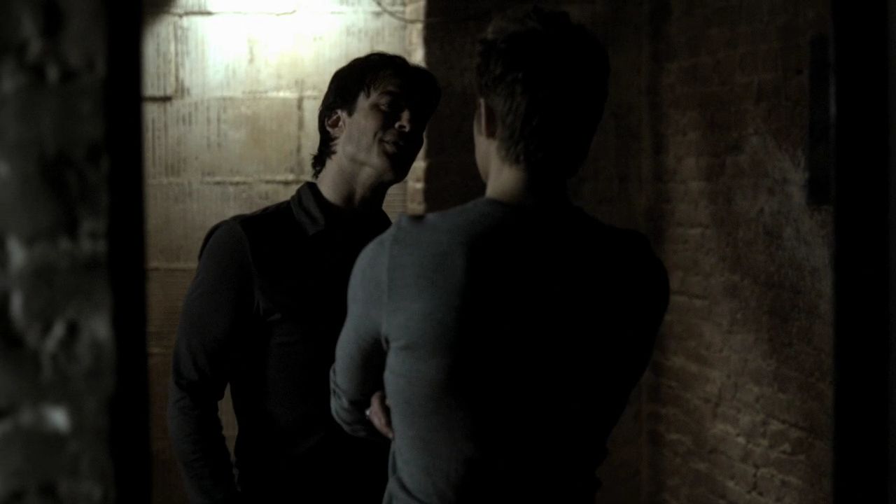 215VampireDiaries1756.jpg