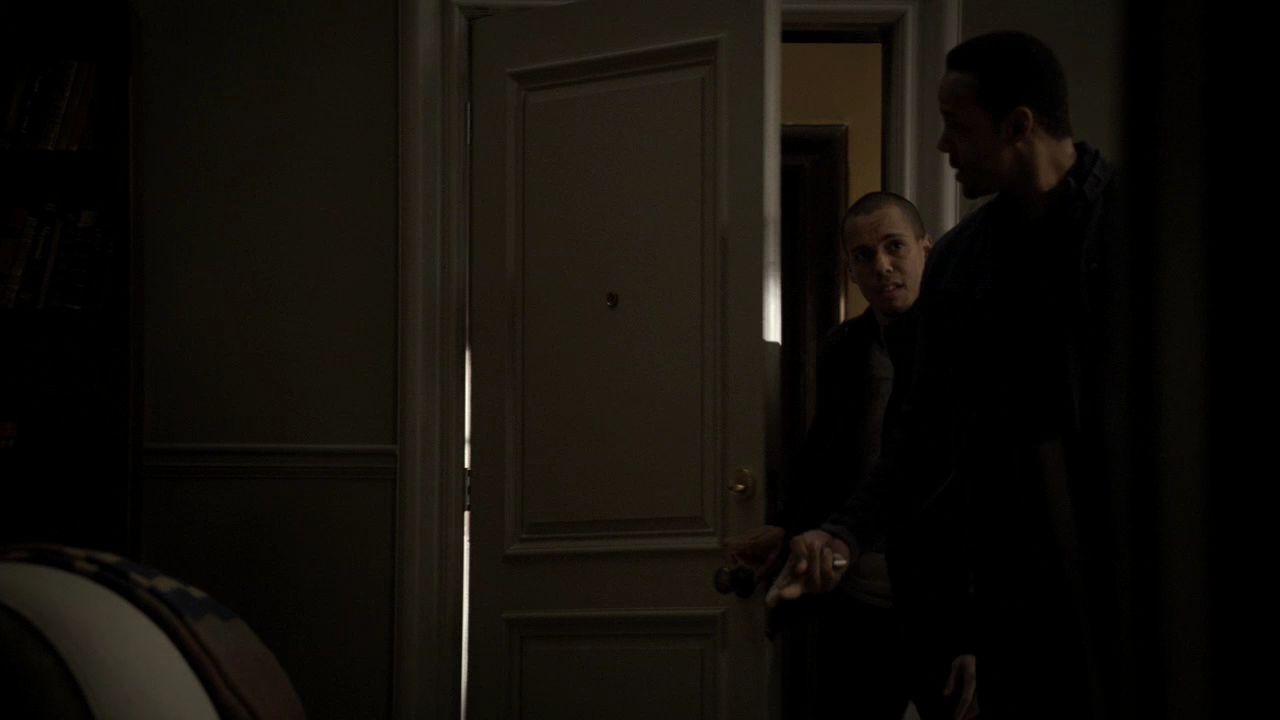 216VampireDiaries0463.jpg