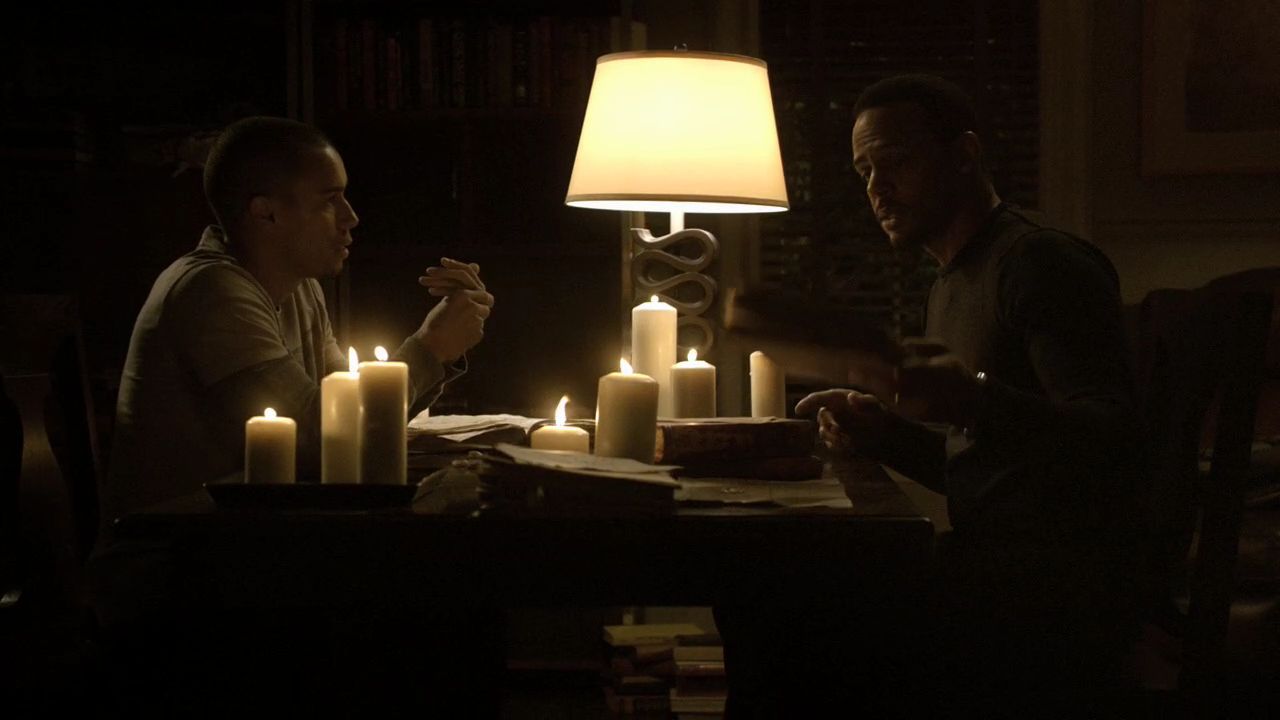 216VampireDiaries0579.jpg